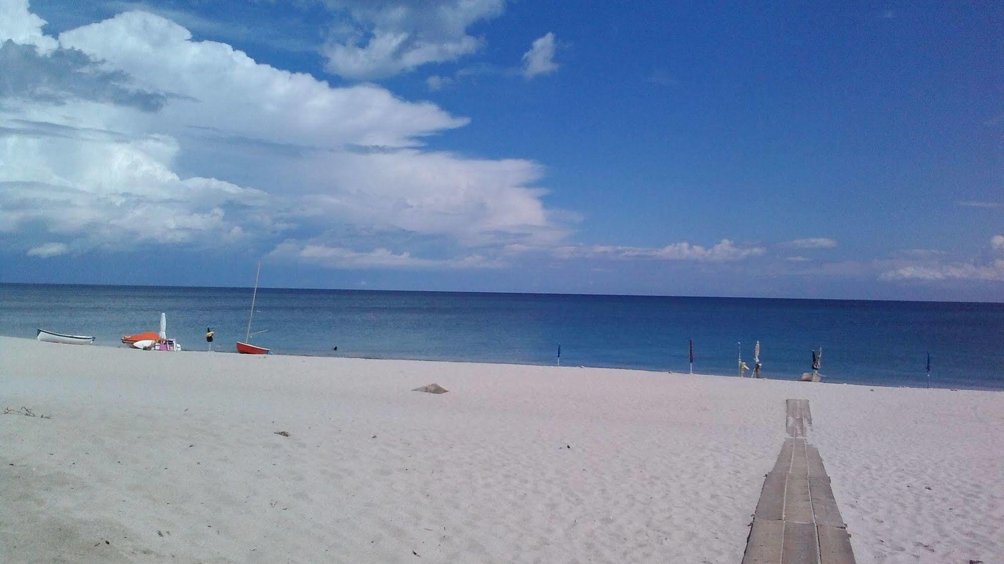 Aquamarine Residence ดาโวลิ ภายนอก รูปภาพ